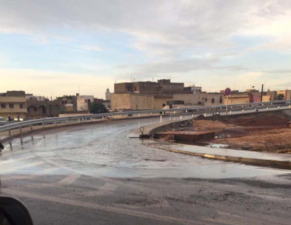 Des travaux bâclés: Le pont de l’émergence déjà inondé!