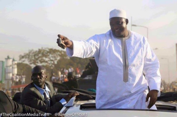 Gambie: le président Adama Barrow enchaîne les bourdes