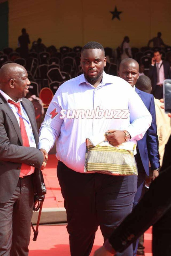 Le fils aîné du président Sall était aussi à l’inauguration du nouvel Aéroport