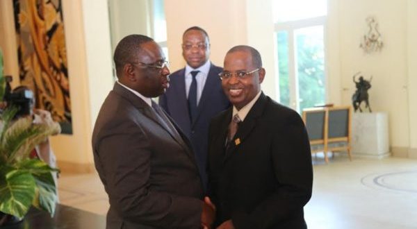 Macky Sall aussi veut aider Walf