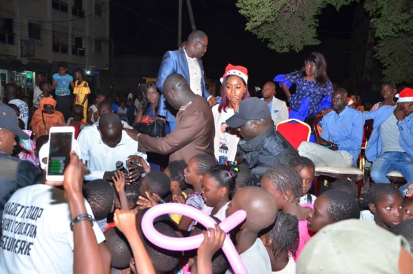 Commune de Biscuiterie: Plus 300 enfants retrouvent  le sourire de noël grâce à Maguette Diop 