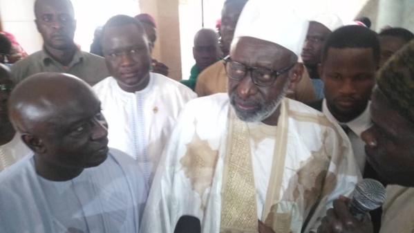 Thierno Madani Tall prie pour Idrissa Seck