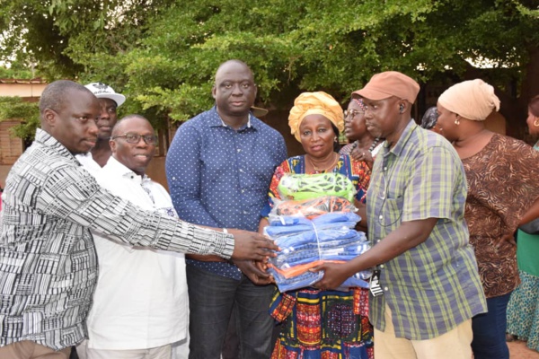 PHOTOS: Le président Seydou Sané équipe huit ASC de la commune de Ziguinchor