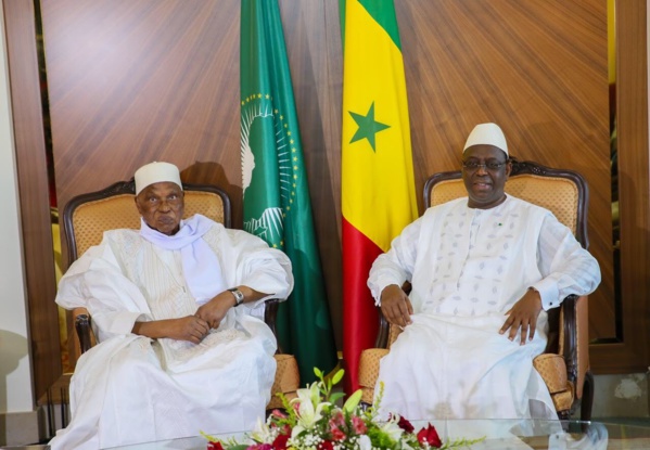 Macky Sall promet à une "visite retour" à son domicile 