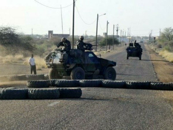 MALI : Des officiers «retenus» par leur troupe après une embuscade meurtrière