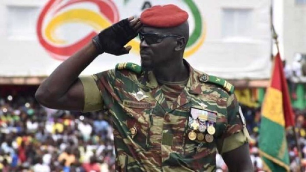 Coup d'Etat en Guinée : Le Colonel Mamady Doumbouya a appelé Macky et Mballó