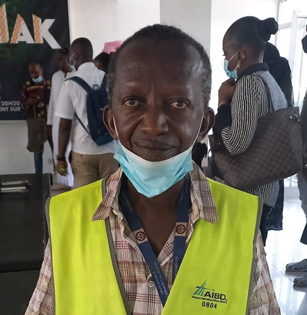 Aéroport de Ziguinchor: Ibrahima Diedhiou, bagagiste, 47 ans de services sans embauchement (TEMOIGNAGE )