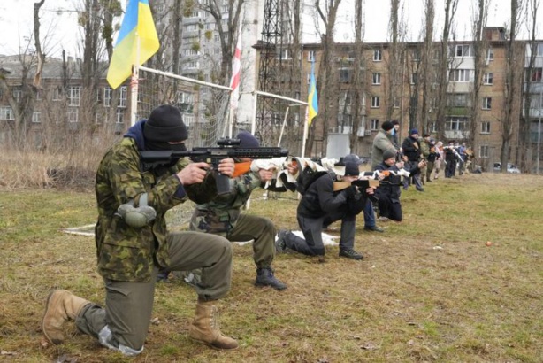 Guerre en Ukraine : des Sénégalais "prêts à partir" à Kiev pour combattre l'armée Russe