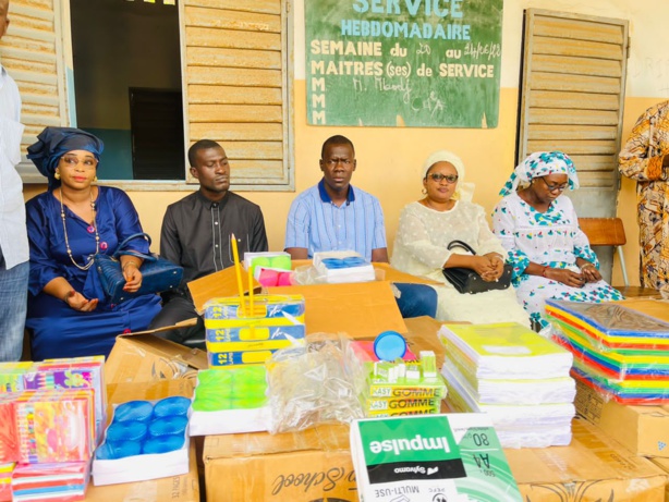 Commune de Dalifort : Le maire Mamadou Mbengue offre des fournitures scolaires aux élèves