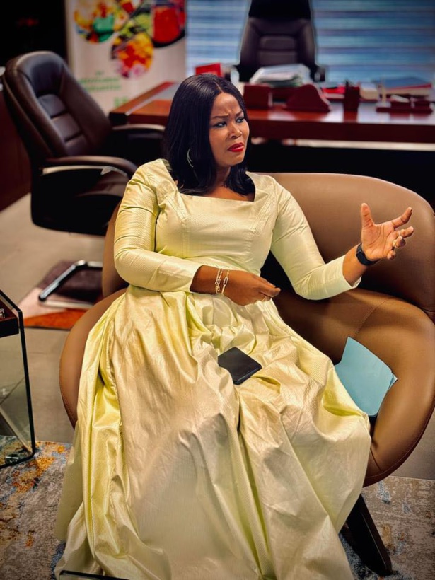 Fatoumata BA : La Directrice Générale de la SEMIG, Élégance et Leadership