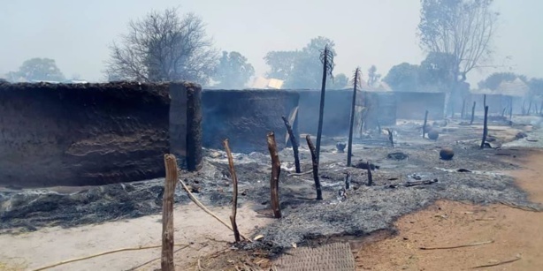 Drame à Mampatim : Incendie ravageur, anéantit plusieurs cases à Saré Mbeydari