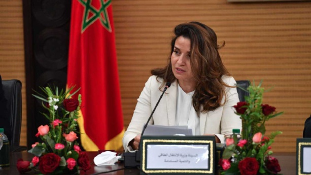 Interrogations sur la vie privée d'une ministre au Maroc : La polémique enfle