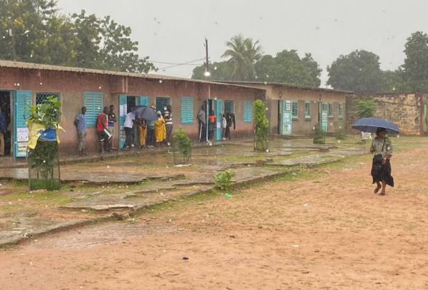 Baccalauréat à Ziguinchor : Un début sous une pluie battante