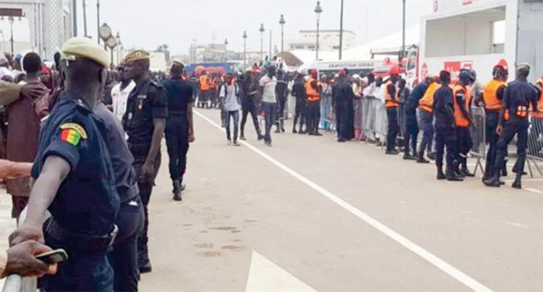 Dakar : Près de 300 personnes interpellées pour diverses infractions