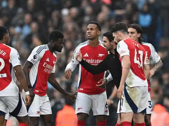 Premier League : Arsenal frappe fort en fin de match pour s'imposer face à Leicester