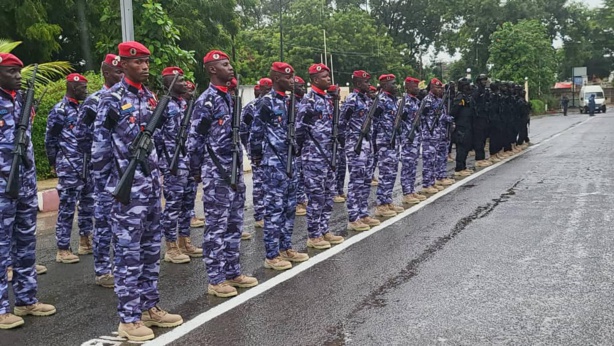 MINUSCA : 140 Policiers Sénégalais en Route pour le Maintien de la Paix en Centrafrique