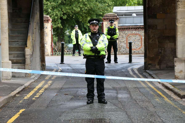 Manchester : un jeune Sénégalais arrêté pour le meurtre de son père