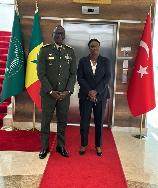 Renforcement des liens militaires : Le Général Mbaye Cissé en visite en Turquie