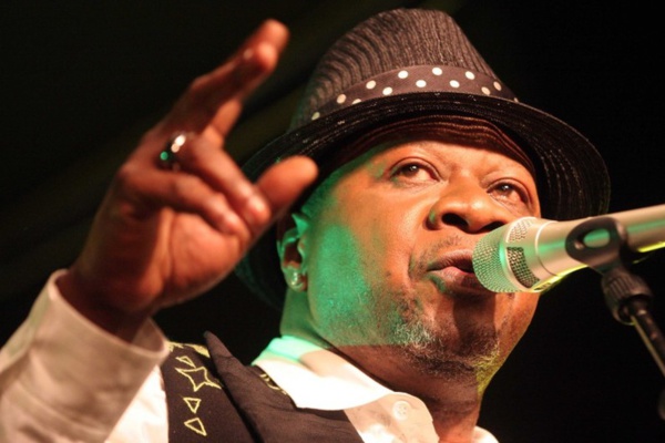 Papa Wemba : ce que l’on sait d’après l’équipe médicale :«il était déjà mort avant de toucher le sol »