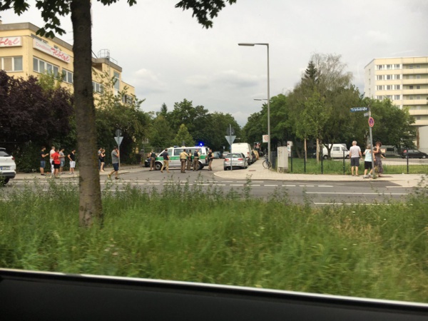 Urgent-Allemagne: Au moins un mort et plusieurs blessés après une fusillade dans un centre commercial