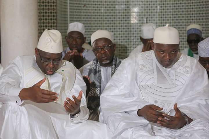 Prière du vendredi: Macky Sall et Adama Barrow à la mosquée omarienne