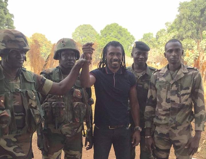 Aliou Cissé dans une base militaire en Casamance