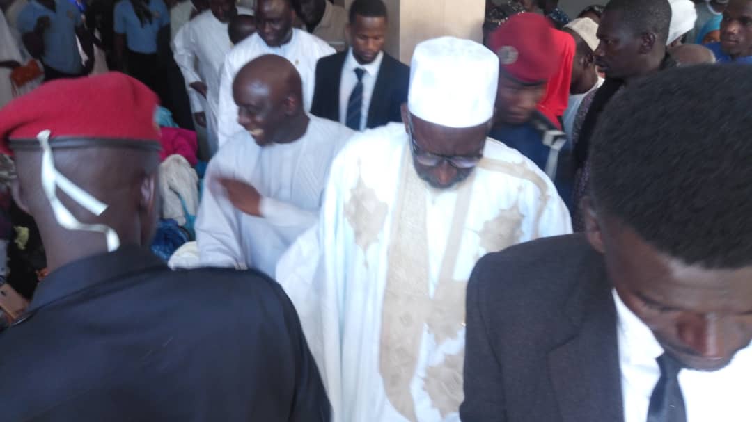 Thierno Madani Tall prie pour Idrissa Seck