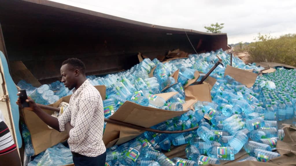 Ziguinchor: Un camion s'est renversé après le pont Émile Badiane