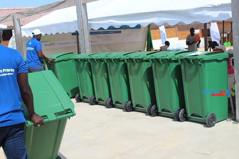 Les images du lancement du programme "Dakar Plages Propres" 