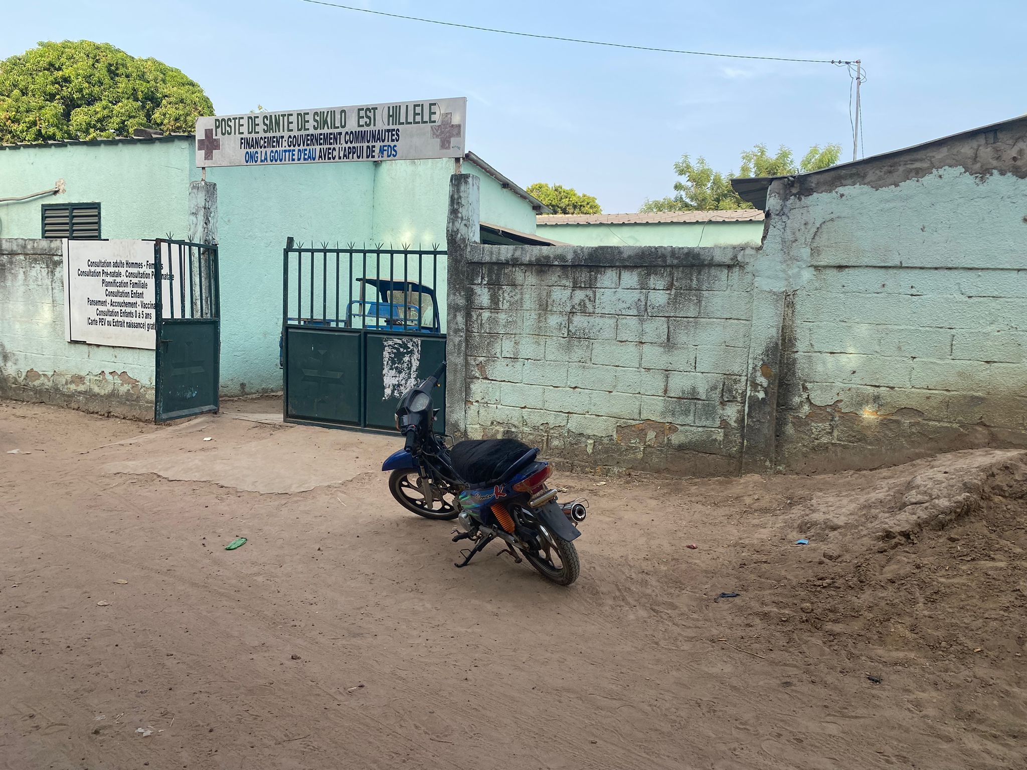 Kolda : Mimi Touré offre des médicaments à un dispensaire