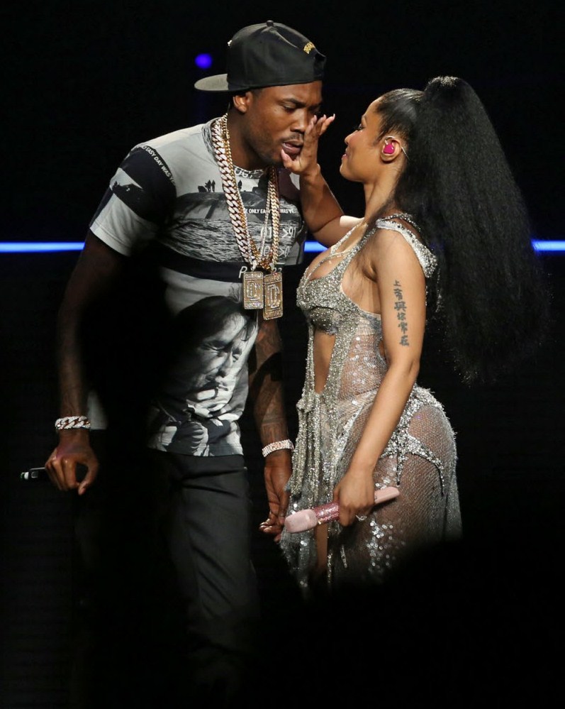 Nicki Minaj sur scène : la rappeuse casse la baraque! (photos)