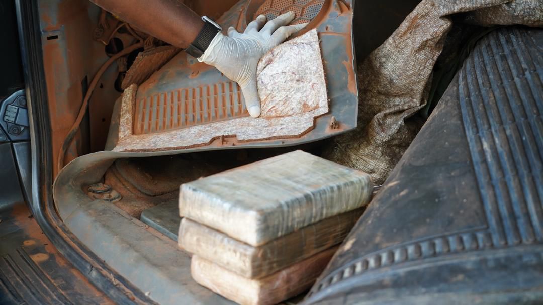 Les Douanes Sénégalaises frappent fort : 30 Kg de Cocaïne et des fusils artisanaux saisis