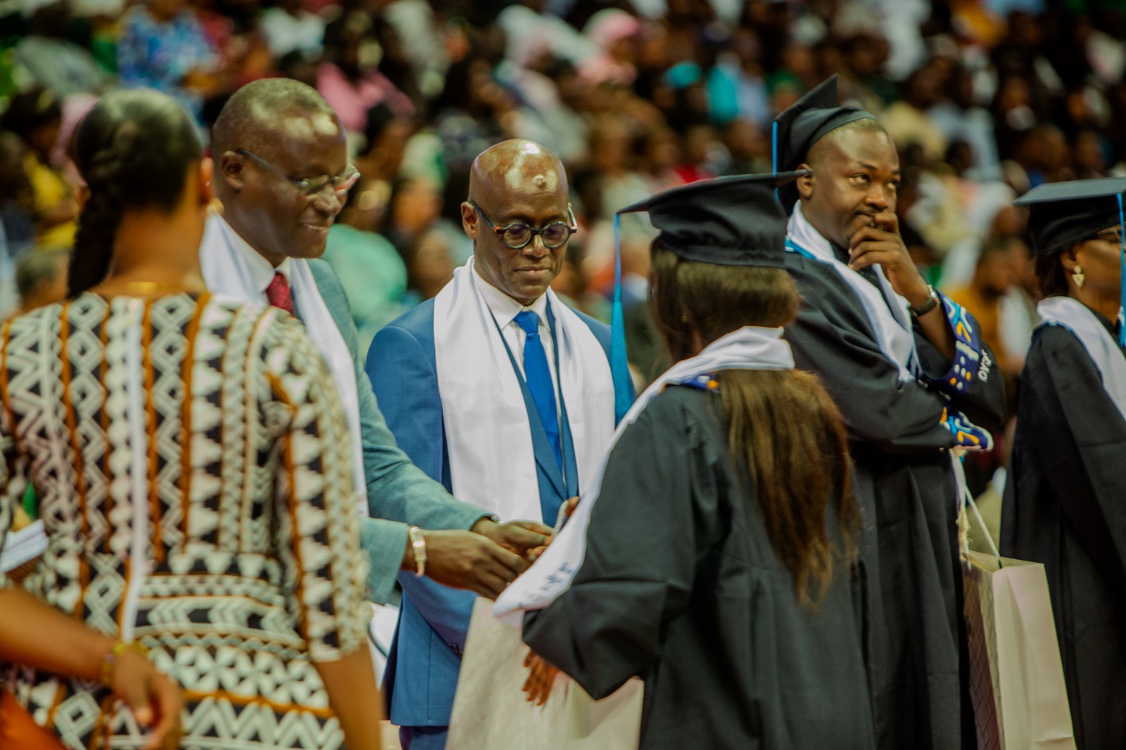 Cérémonie Exceptionnelle à l'UCAO/ISG Saint Michel : Thierno Alassane Sall inspire les diplômés