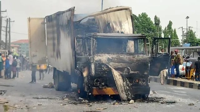  Nigéria : Un Camion fauche quatorze personnes après la prière
