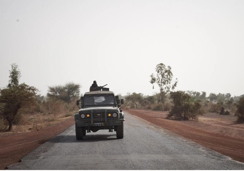 Mali: au moins 21 villageois tués par le Jnim