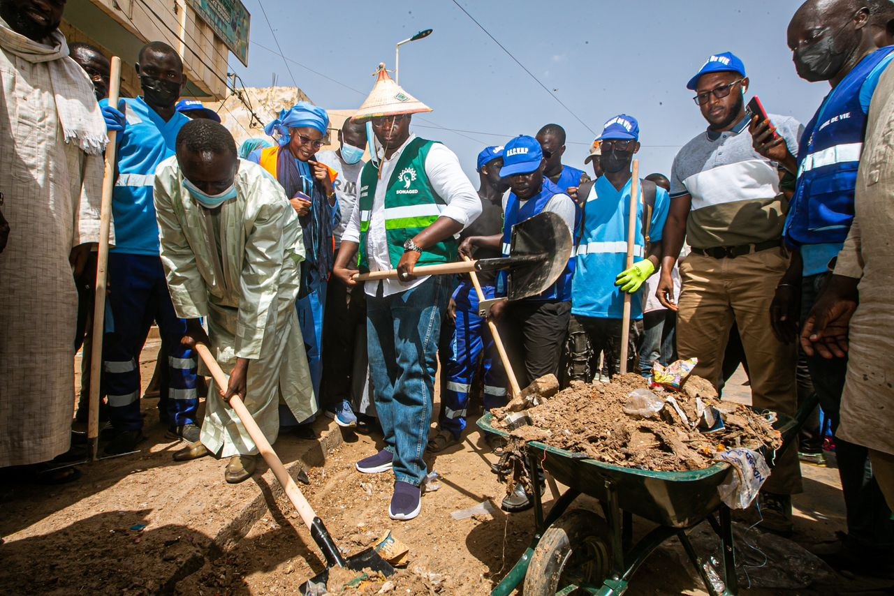 Setal Sunu Réew : Moussa Bala Fofana supervise le nettoiement de Touba et Diourbel