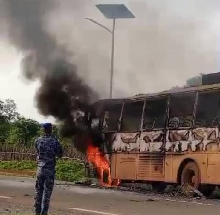 Axe Kédougou-Salémata : Un bus de Dakar Dem Dikk a pris feu