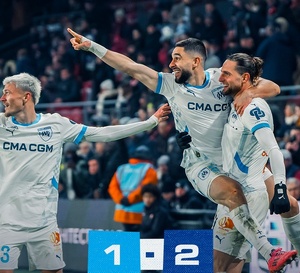 En Ligue 1, l’Olympique de Marseille s’impose à Rennes et conforte sa deuxième place 