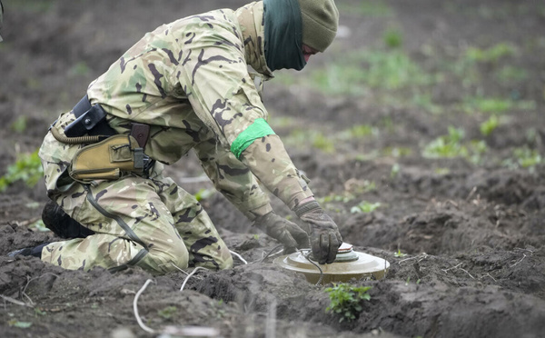 Soutien militaire : les États-Unis envoient des mines antipersonnel à l’Ukraine